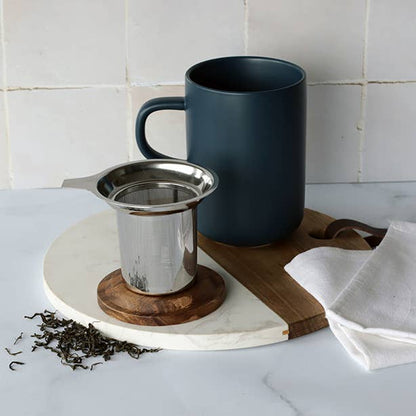 Blue stoneware tea pot with acacia lid