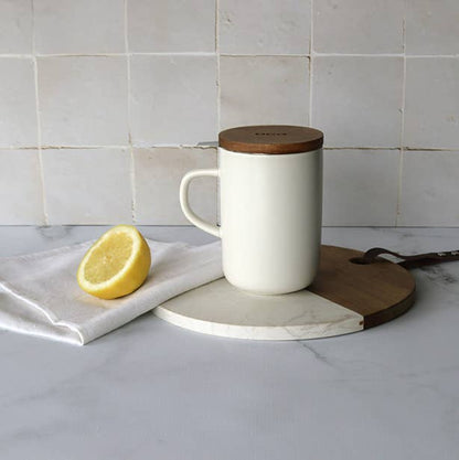 White stoneware tea pot with acacia lid