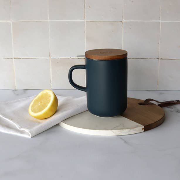 Blue stoneware tea pot with acacia lid